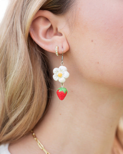 Strawberry Earrings Coquette Aesthetic Gifts Fairy Core Jewelry Strawberry Lover Gift Strawberry Style Food Jewelry Fairycore uniqueearrings