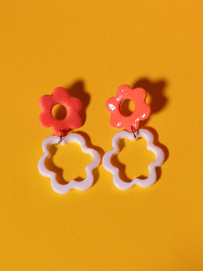 Hippy Earrings Retro Y2K Daisy Clayjewelry Funky Groovy Daisy Earrings Tiered Flowers Jewelry Quirky Earrings Unique Lesbian Earrings